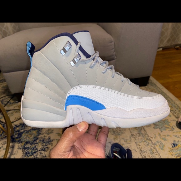 Jordan 12 Retro ‘Grey University Blue’ 7Y=Wmns 8.5 - Picture 10 of 15